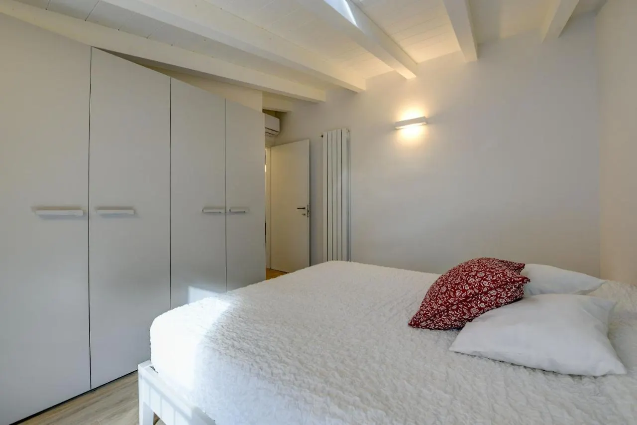 Maison Bellini Number 3 Toscolano-Maderno 0*,