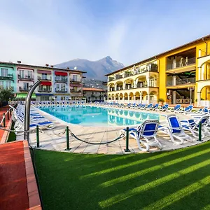 Giardino Dei Colori 107 - Pool&fitness Toscolano-Maderno
